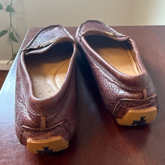 Ralph Lauren Leather Loafers with Gold Emblem - Picture 4 of 9